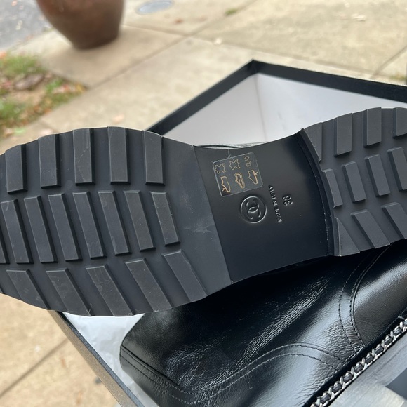 Chanel Shiny Calfskin Quilted Lace Up Combat Boots 38 Black - Picture 8 of 8